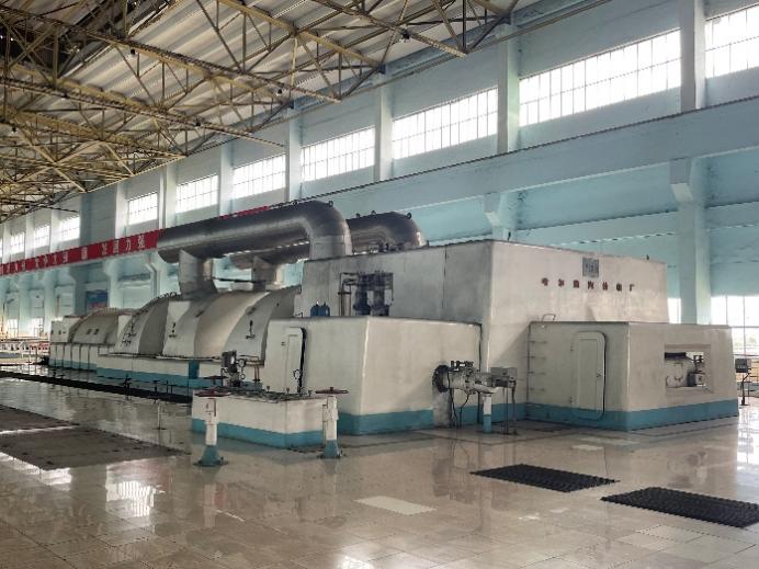 原稿所示的已退役400MW凝气式汽轮发电机组。